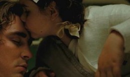 坠入电影在线观看,揭秘爱情与命运的跌宕起伏